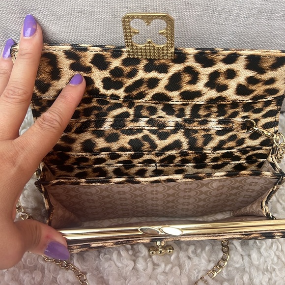 Leopard Wallet Clutch - Picture 4 of 11